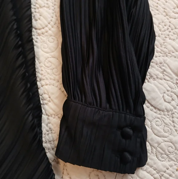 Scoop Black Dress Size 0-2 - Picture 5 of 9